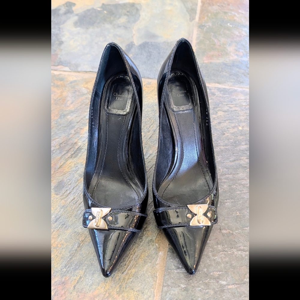 Vintage Christian Dior Silver Monogram Logo Black Patent Leather Pumps Heels 6